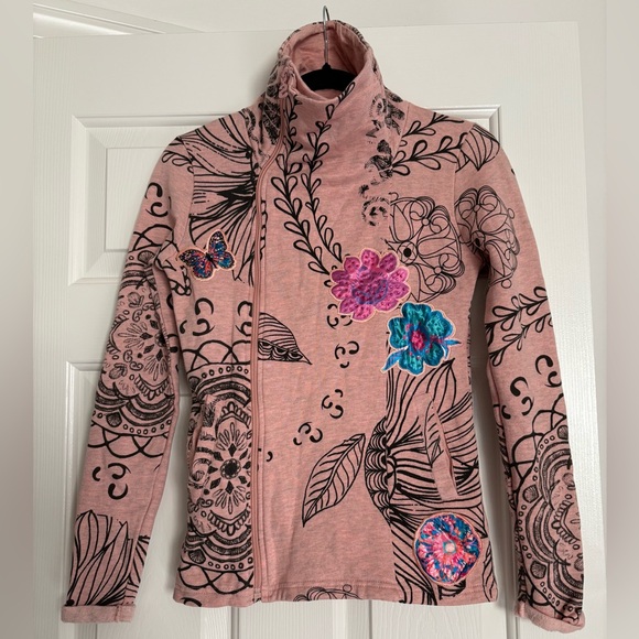 Desigual Print Sweater Tribal patches butterfly zip ✨Sz XS/S